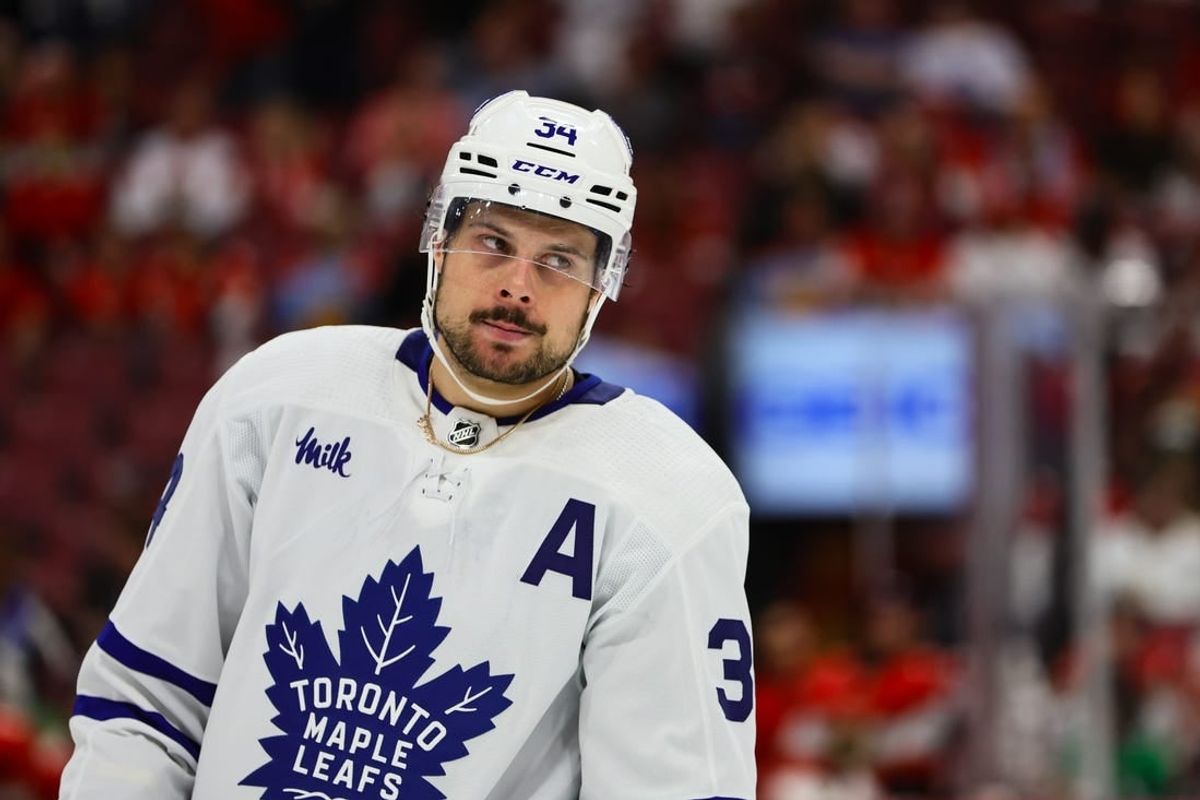 Maple Leafs' brass to stay, no promises on 'Core Four'